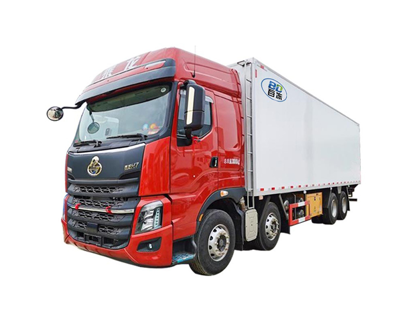 蓄冷冷藏车：柳汽乘龙前四后八冷藏车